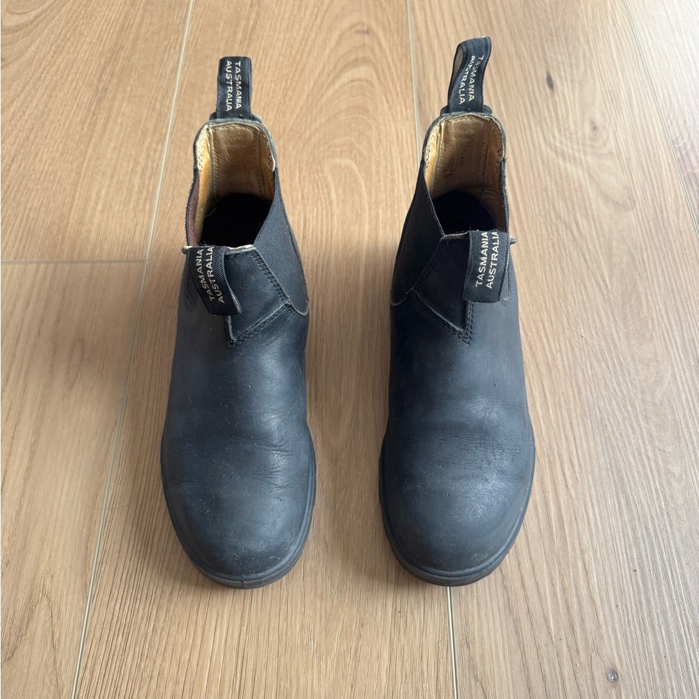 Black Classic Blundstone